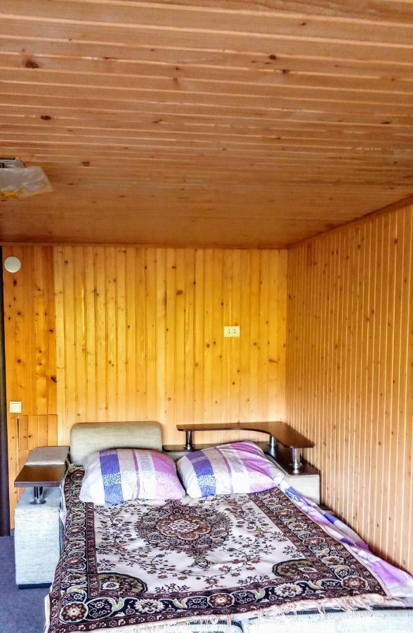 Гостьовий Дім "У Ані" Yablunytsya Ngoại thất bức ảnh